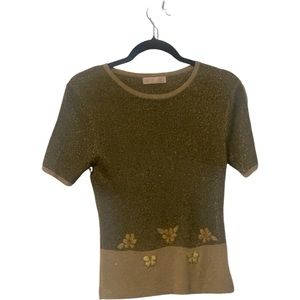 HUAFU Metallic Gold Sparkle Sweater w embroidered flower detailing